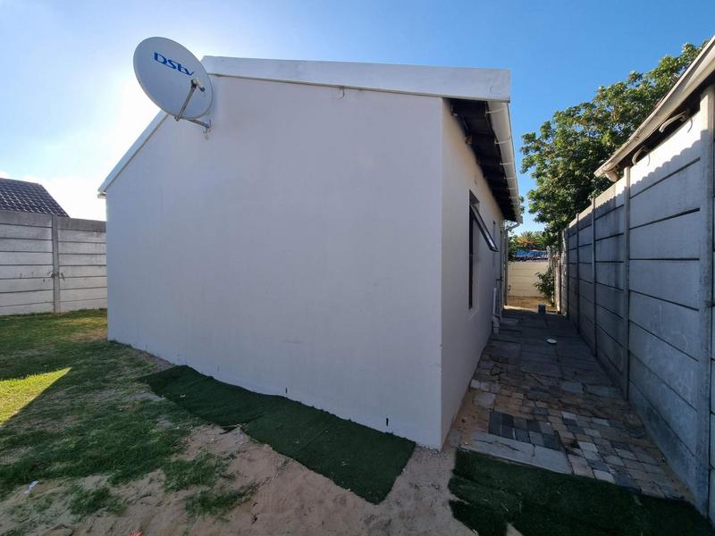 To Let 2 Bedroom Property for Rent in Kleinbegin Western Cape